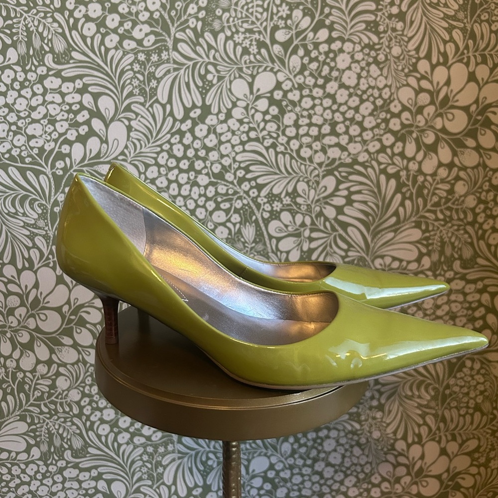 Guess by Marciano Lime Green Patent Pumps